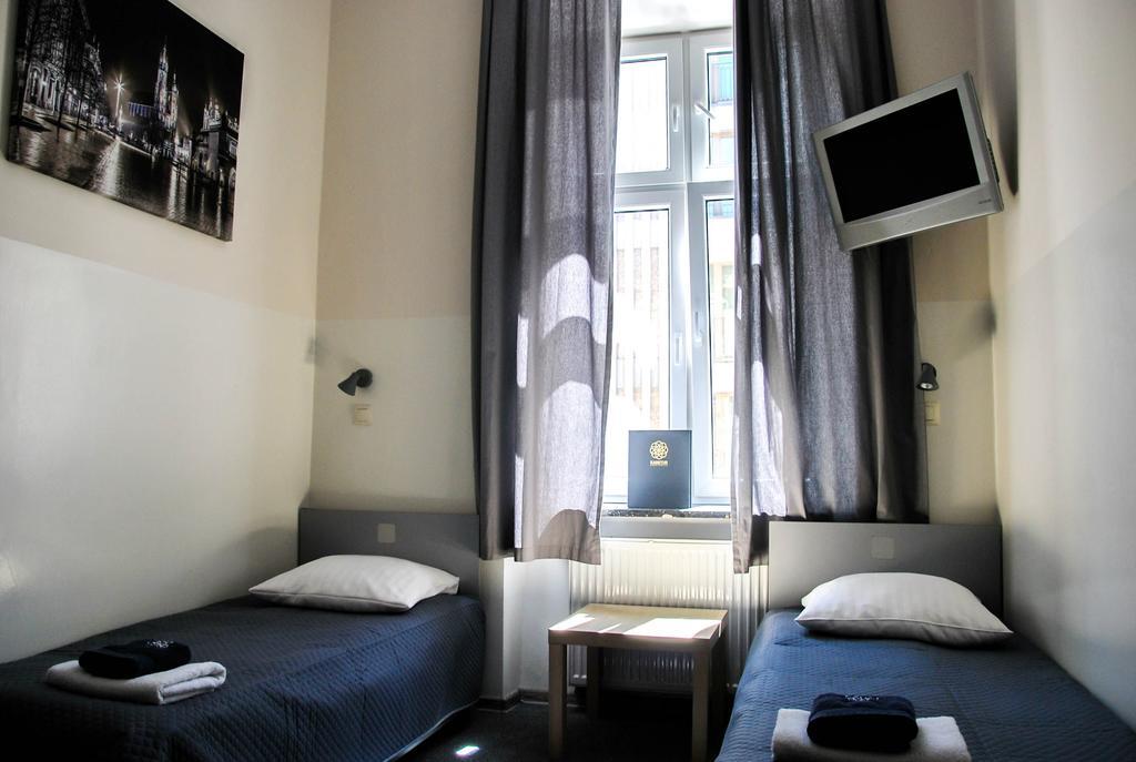 Aparthotel Kadetus Краків Екстер'єр фото